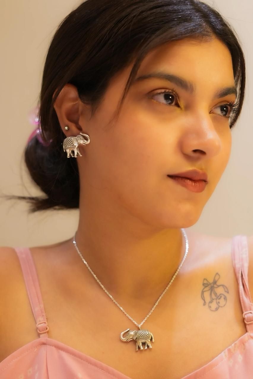 Elephant Necklace Set